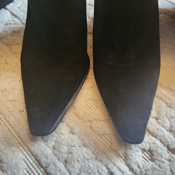 6 Black Suede knee high boots - Picture 7 of 8